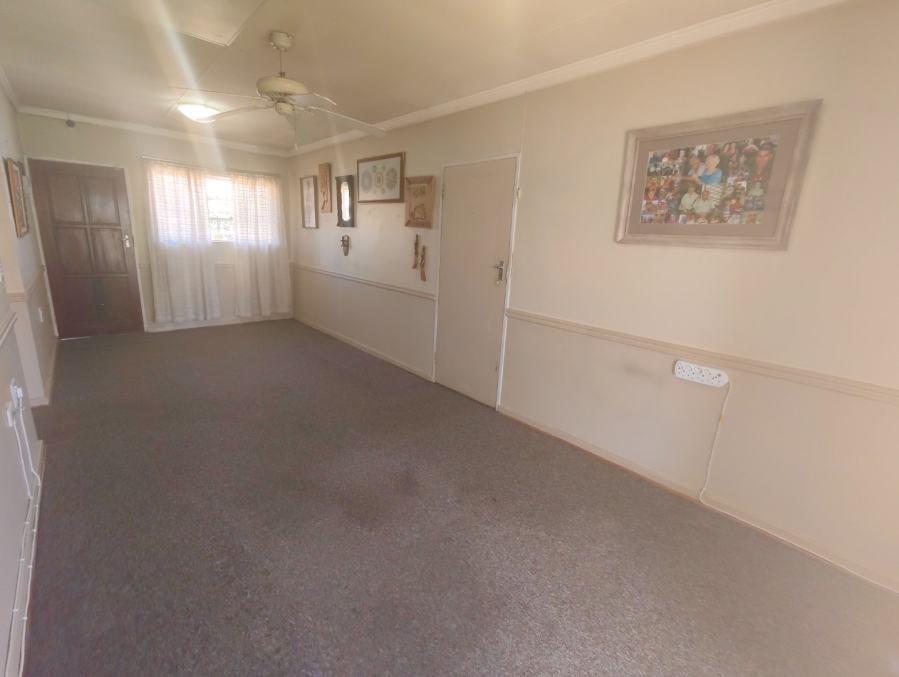 To Let 3 Bedroom Property for Rent in Fleurdal Free State